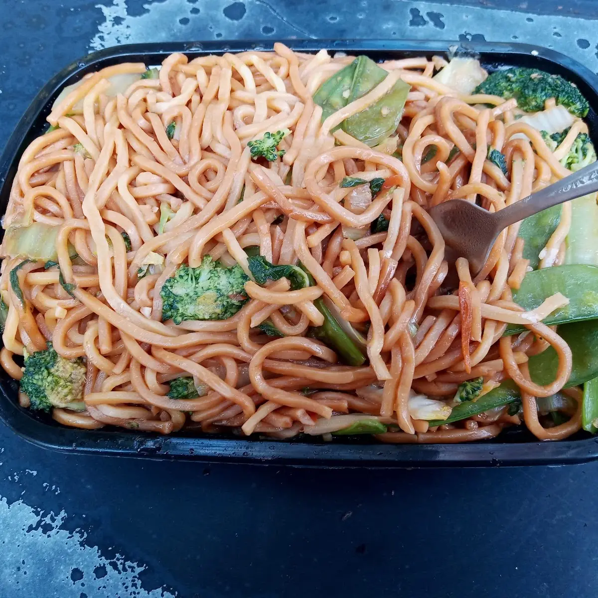 Vegetable Lo Mein菜捞面